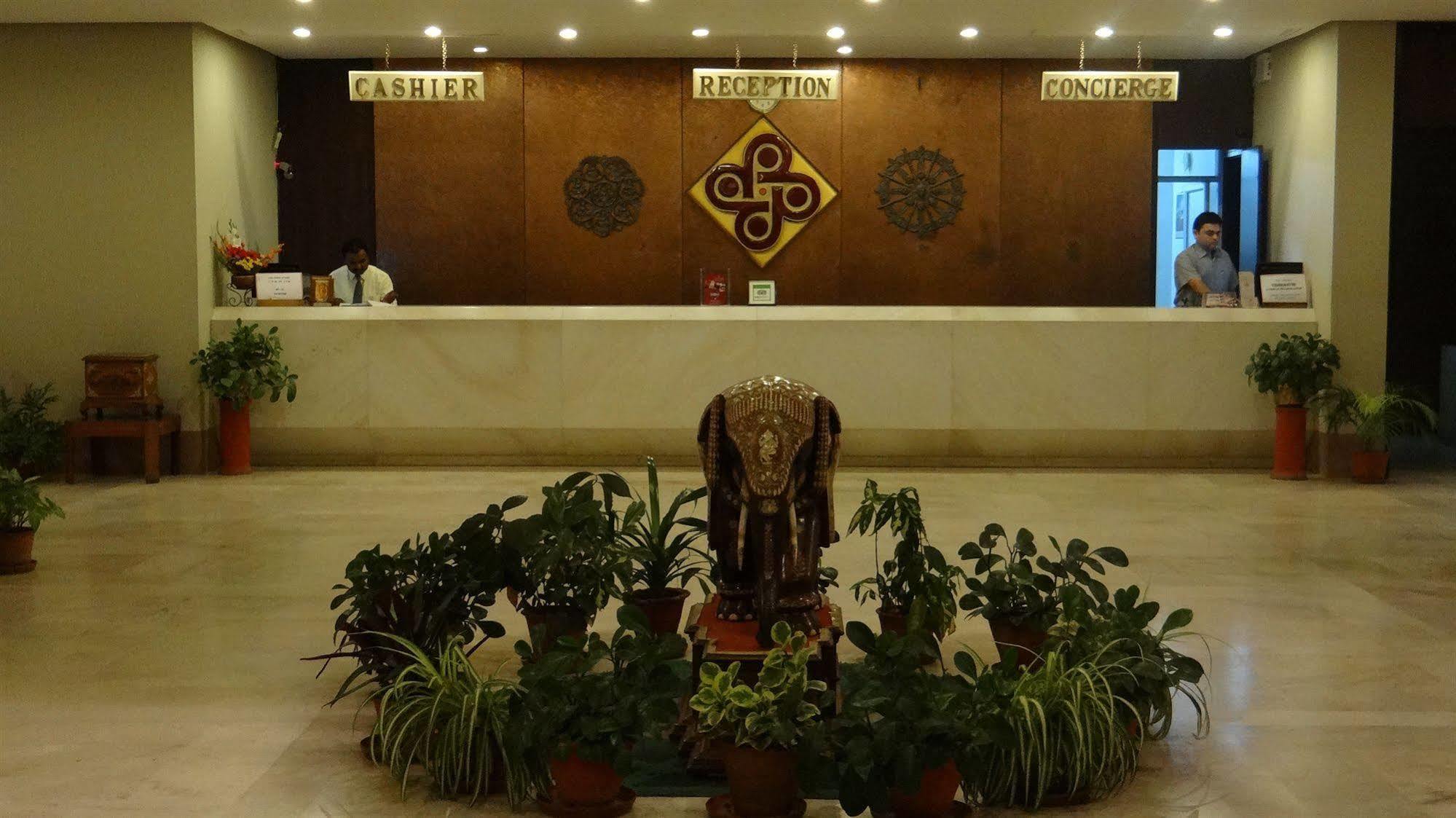 Hotel Paradise - Mysore Dasaprakash Group Ngoại thất bức ảnh